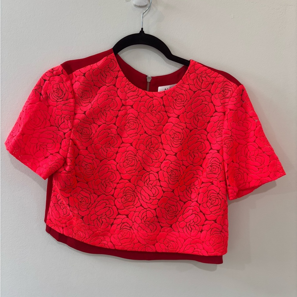 ALC FLORAL CROP SHORT SLEEVE TOP